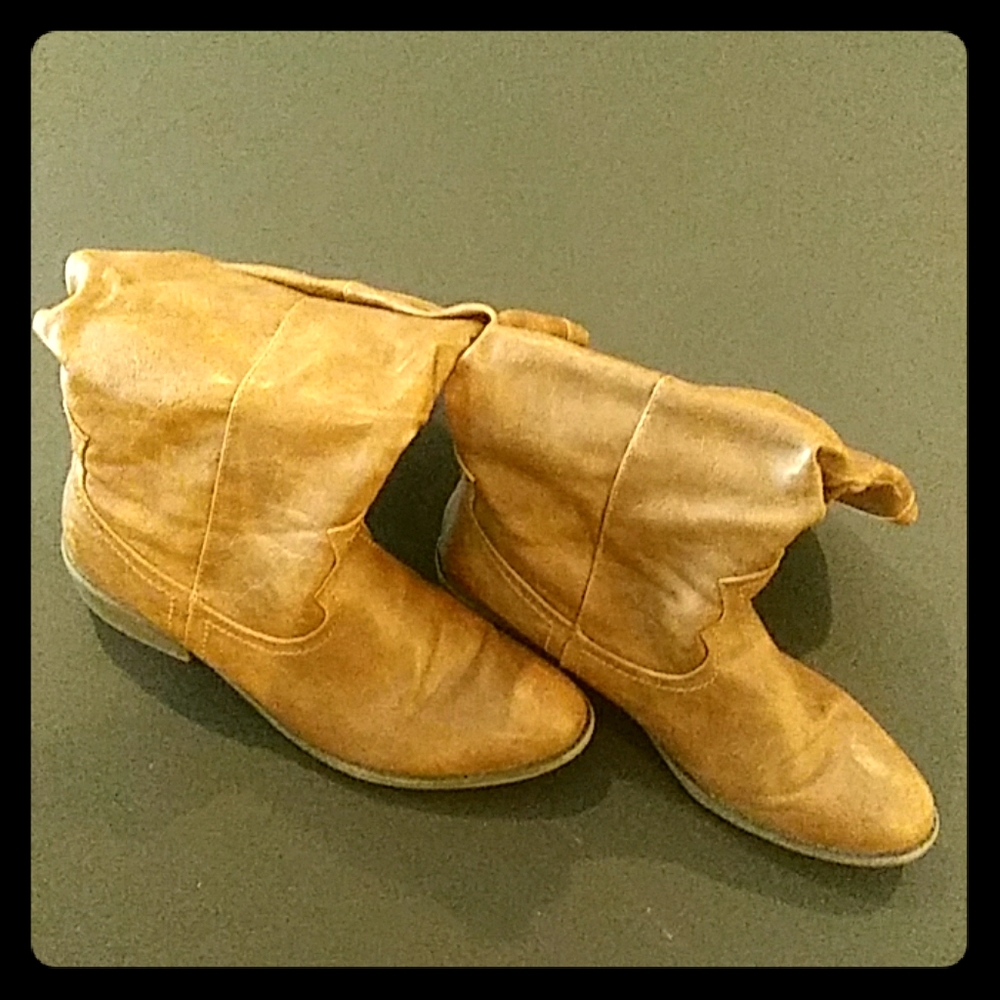 Women's boots